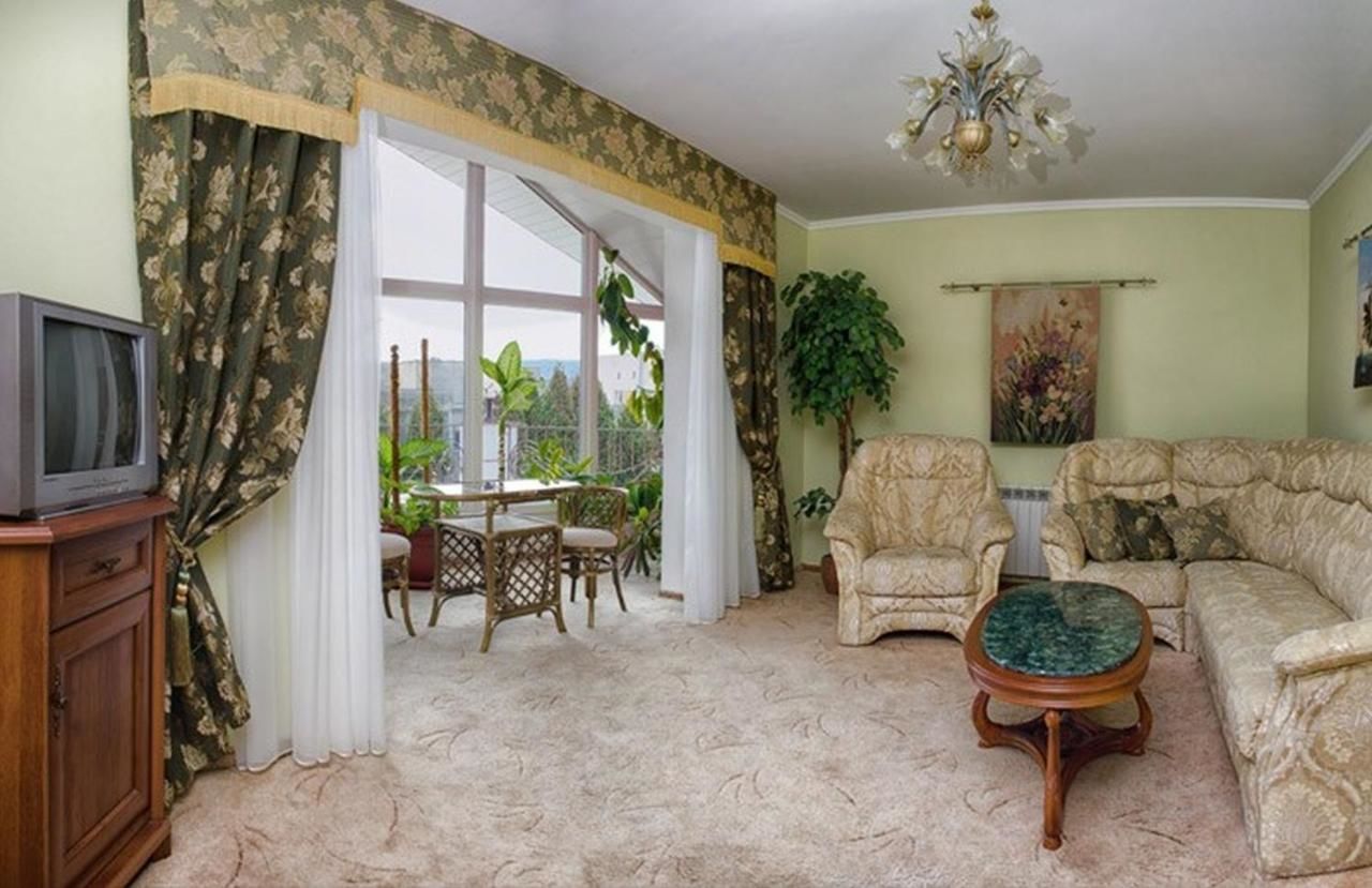 Отель Hotel Premyer Трускавец-43