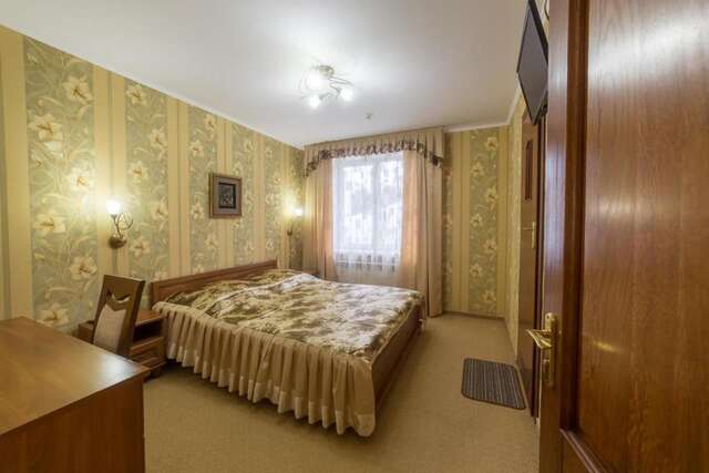 Отель Hotel Premyer Трускавец-3