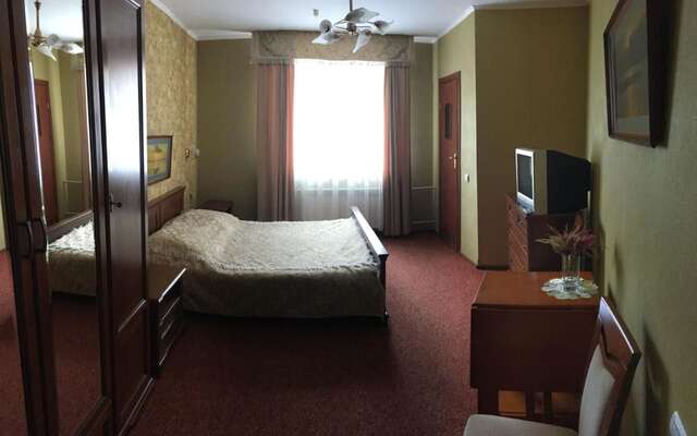 Отель Hotel Premyer Трускавец-32